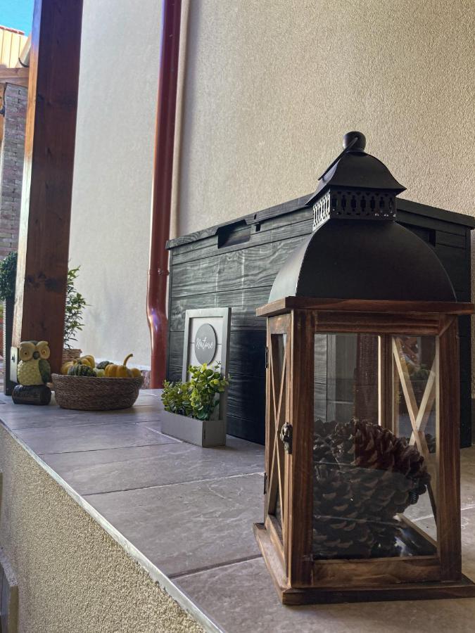 Varfal Apartman Έγκερ Εξωτερικό φωτογραφία