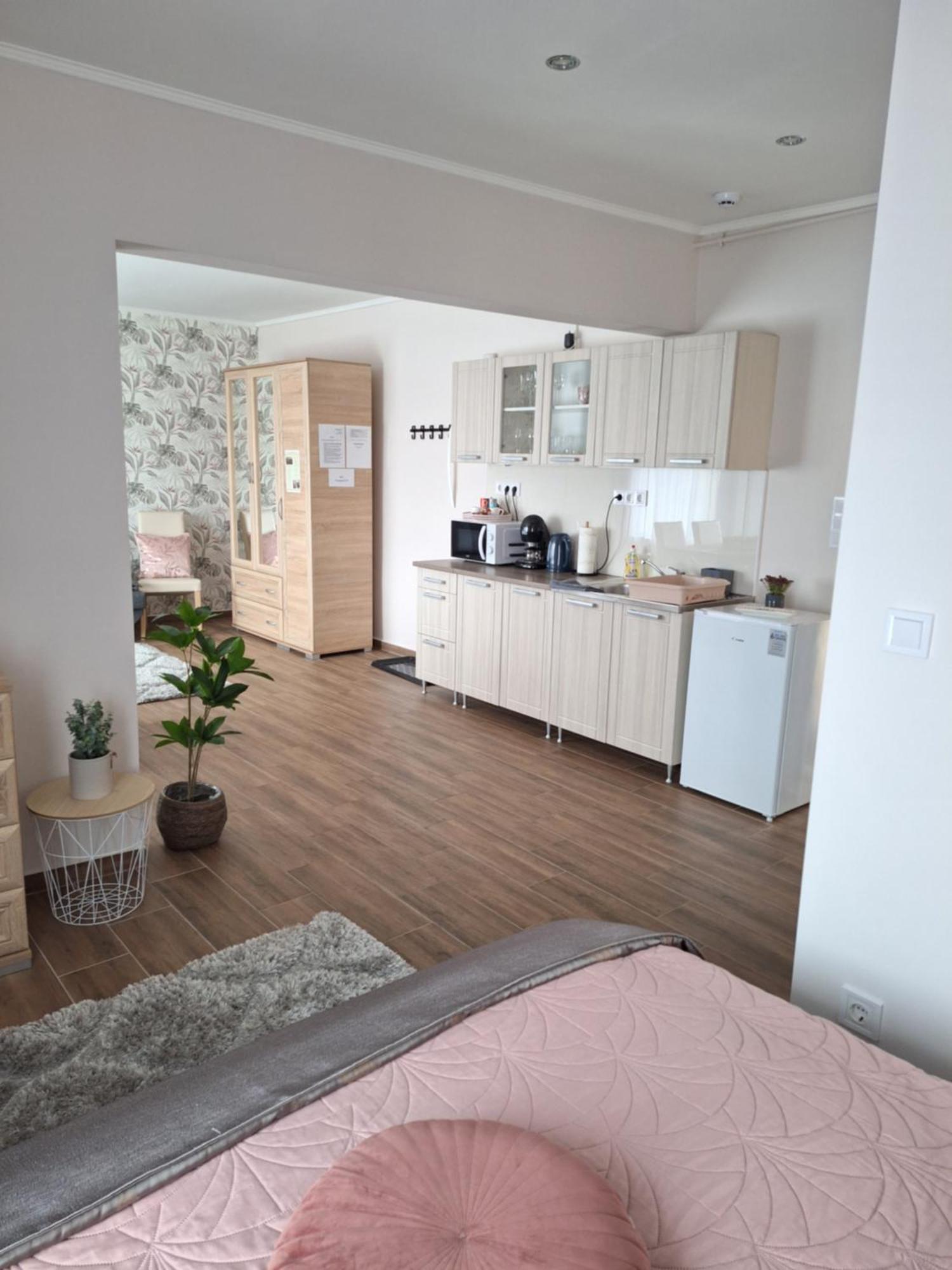 Varfal Apartman Έγκερ Εξωτερικό φωτογραφία